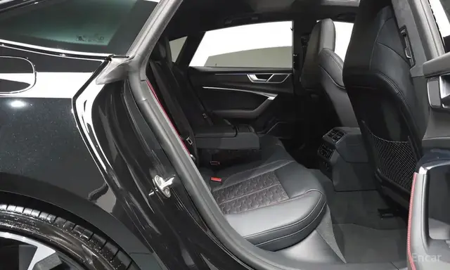 AUDI RS7 2022