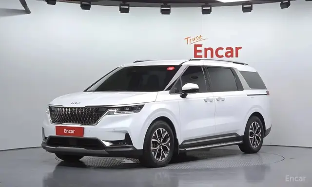 KIA CARNIVAL NOBLESSE 2022