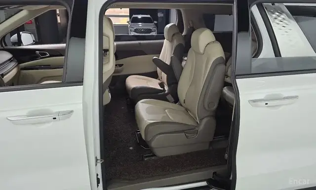 KIA CARNIVAL NOBLESSE 2022