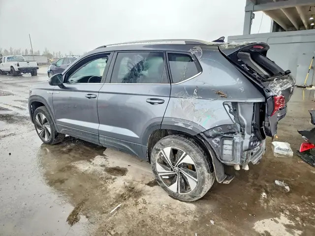 VOLKSWAGEN TAOS 2024