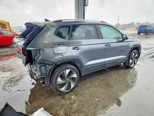 VOLKSWAGEN TAOS 2024