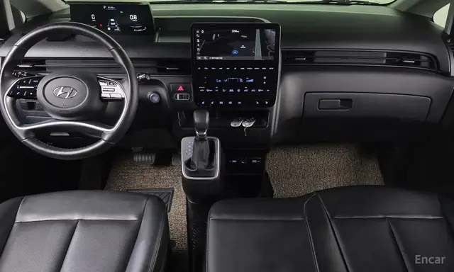 HYUNDAI STARIA 2023