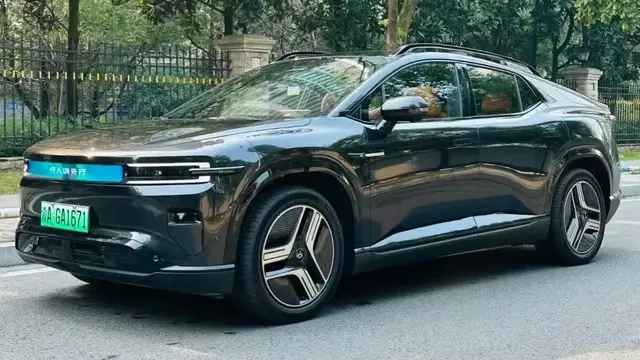 CHANGAN E07 2024