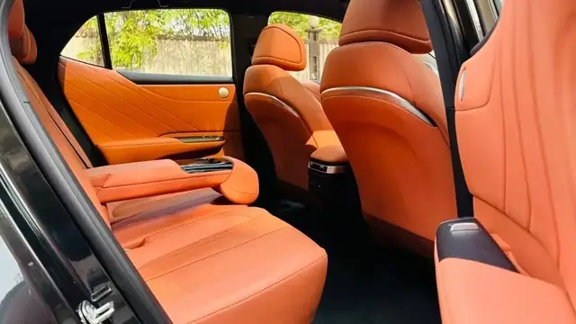CHANGAN E07 2024