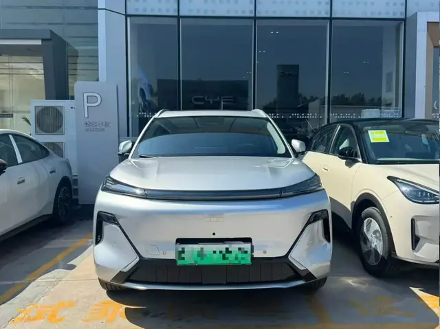 GEELY STARSHIP 7 2025