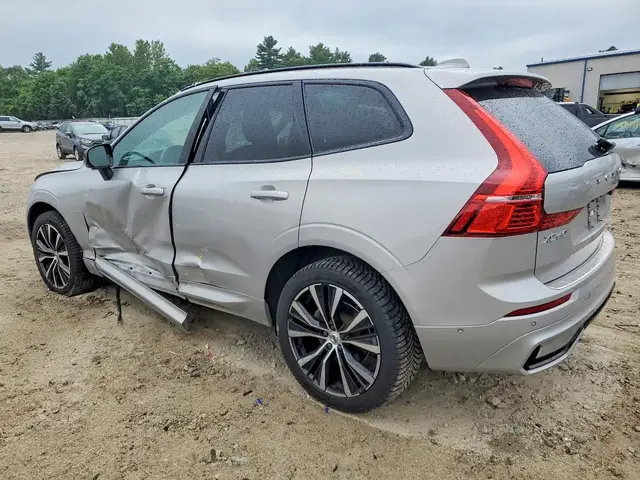 VOLVO XC60 PLUS 2023