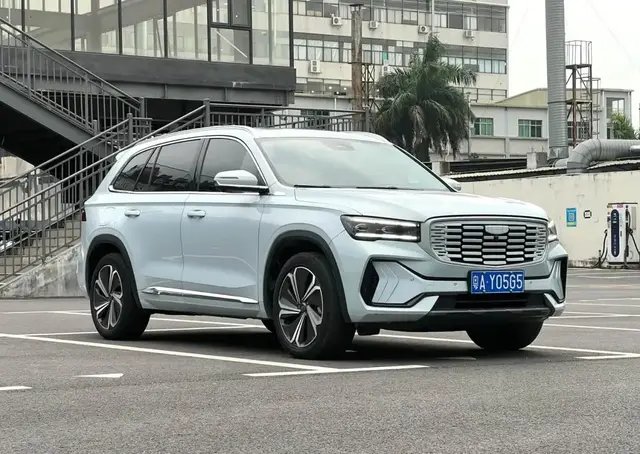 GEELY MONJARO 2022