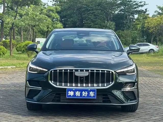 GEELY EMGRAND 2026