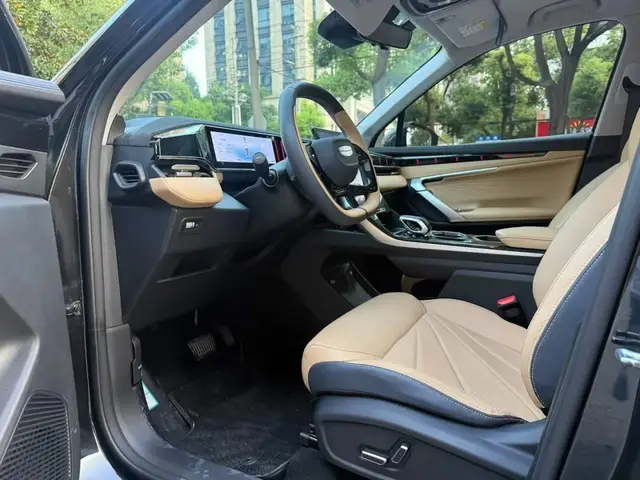 GEELY BOYUE L 2023