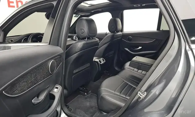 MERCEDES-BENZ GLC-CLASS 2022