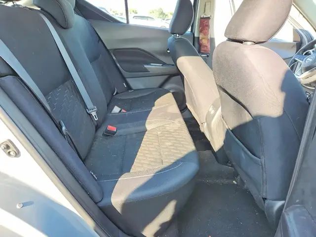 NISSAN KICKS SV 2023