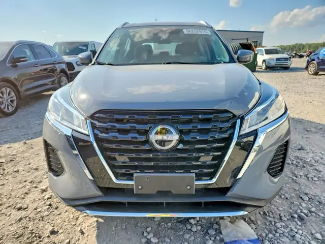 NISSAN KICKS SV 2023