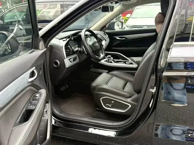 GEELY TUGELLA 2020
