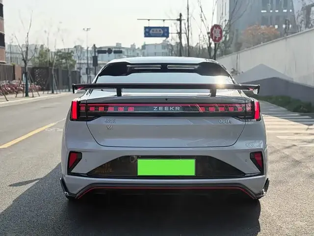 ZEEKR 001 2022