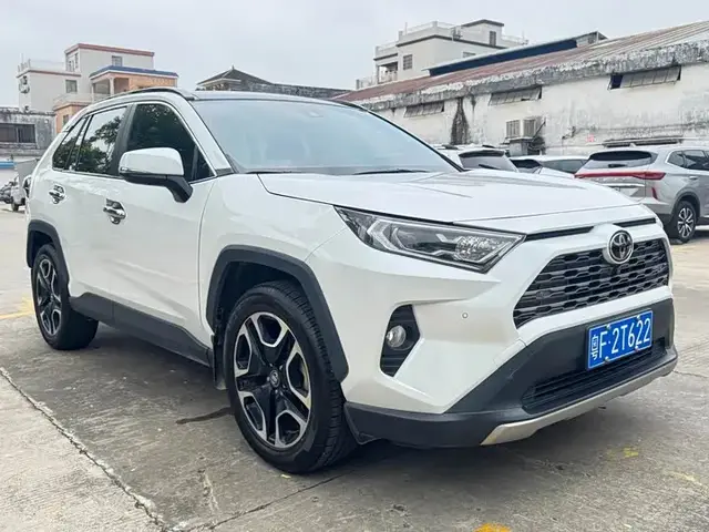 TOYOTA RAV4 2021