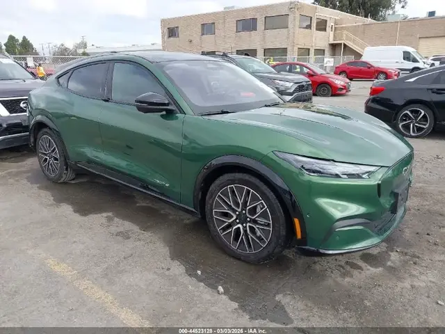 FORD MUSTANG MACH-E PREMIUM 2024