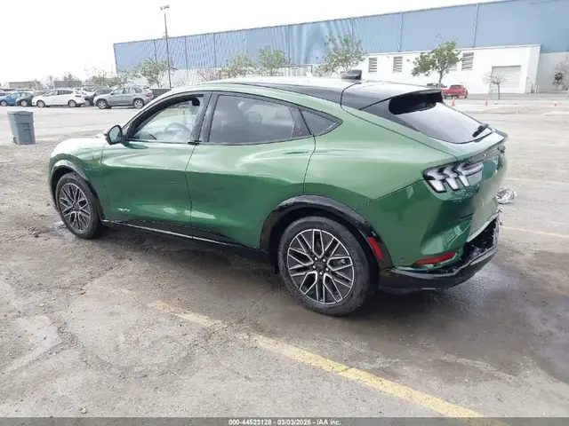 FORD MUSTANG MACH-E PREMIUM 2024
