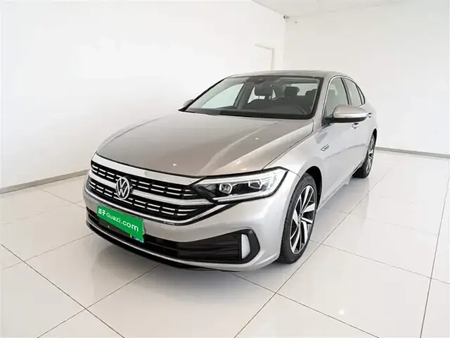 VOLKSWAGEN SAGITAR 2022