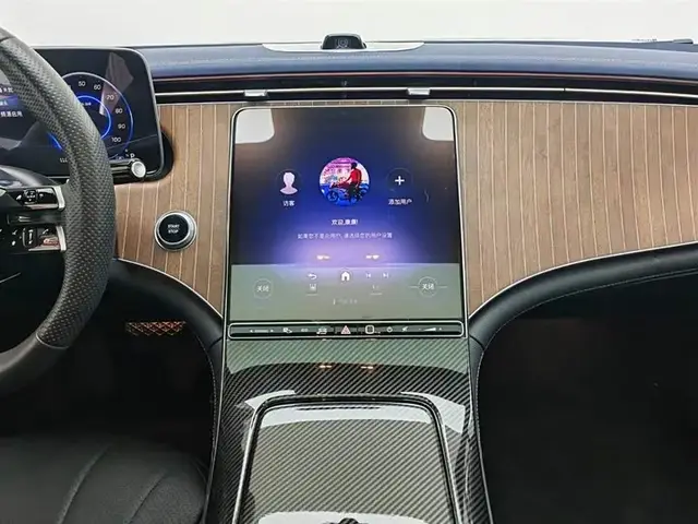 MERCEDES-BENZ EQE 2022