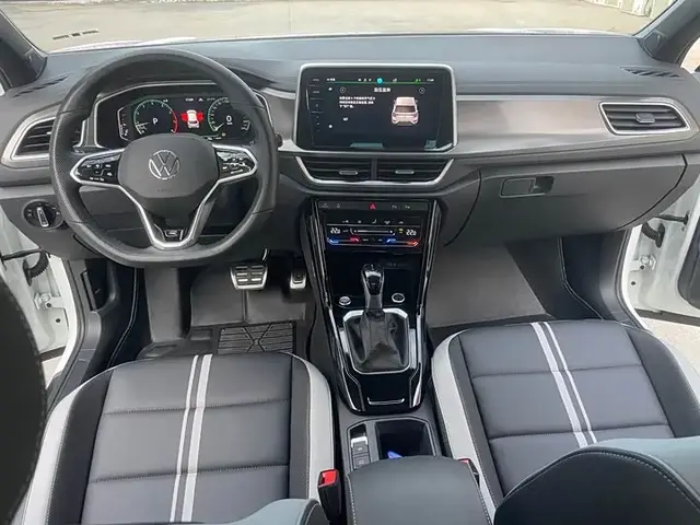 VOLKSWAGEN T-ROC 2023