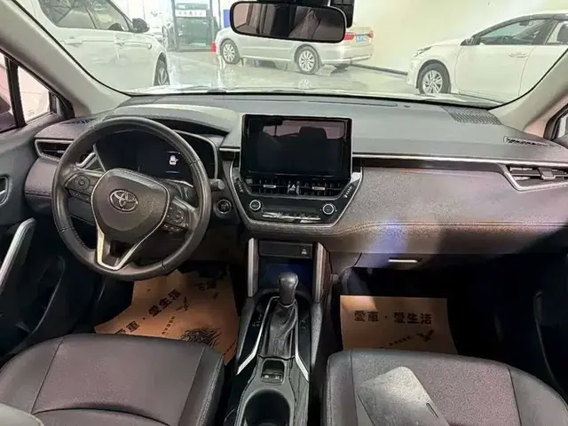 TOYOTA COROLLA CROSS 2022