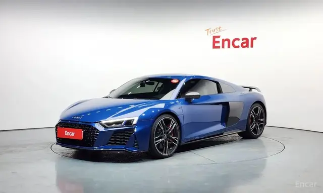 AUDI R8 2022
