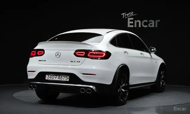 MERCEDES-BENZ GL 2023