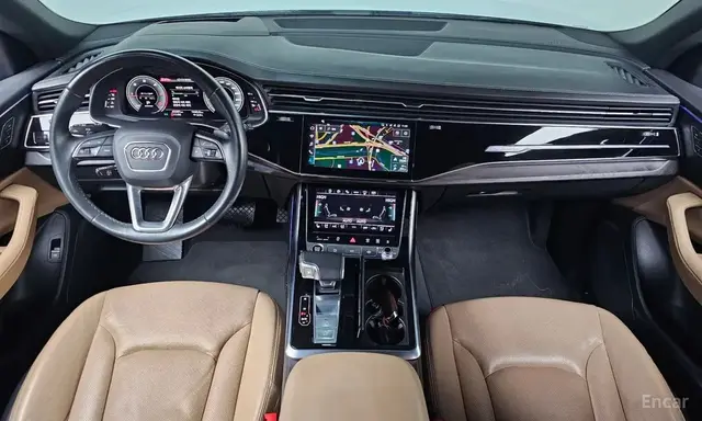 AUDI Q8 2023