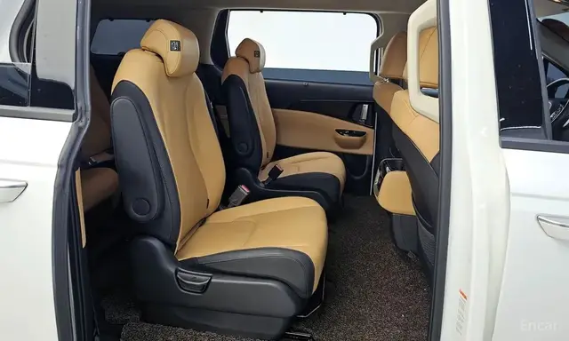 KIA CARNIVAL NOBLESSE 9 МЕСТ 2022