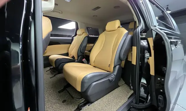 KIA CARNIVAL PRESTIGE 9 МЕСТ 2022