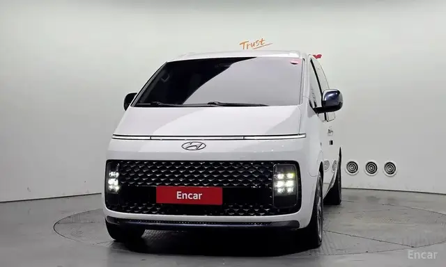 HYUNDAI STARIA PRESTIGE 9-МЕСТНЫЙ 2022