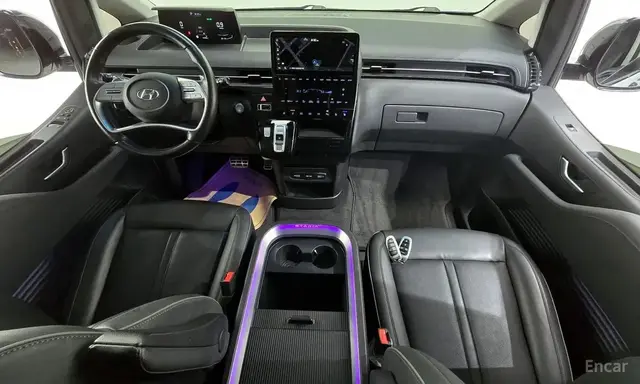 HYUNDAI STARIA PRESTIGE 9-МЕСТНЫЙ 2022