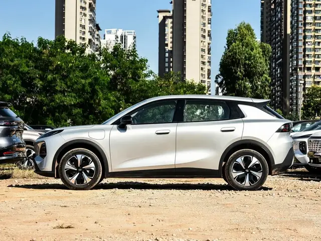 CHANGAN Q05 2022