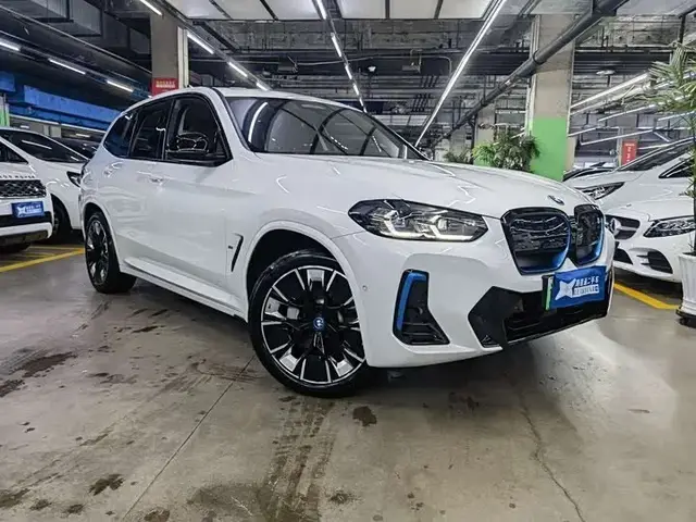 BMW IX3 2022