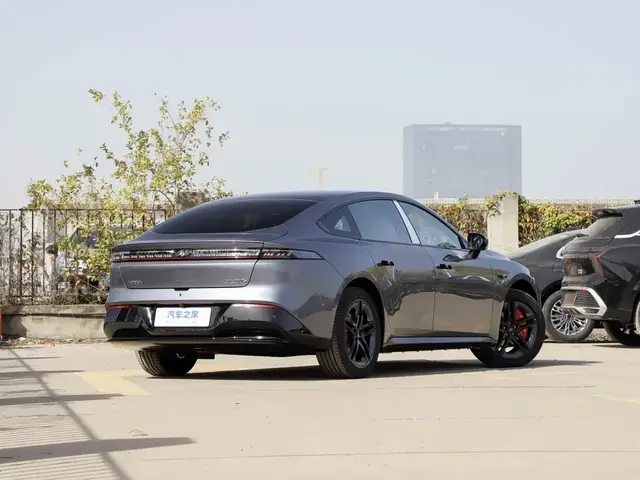 DONGFENG YIPAI 2025