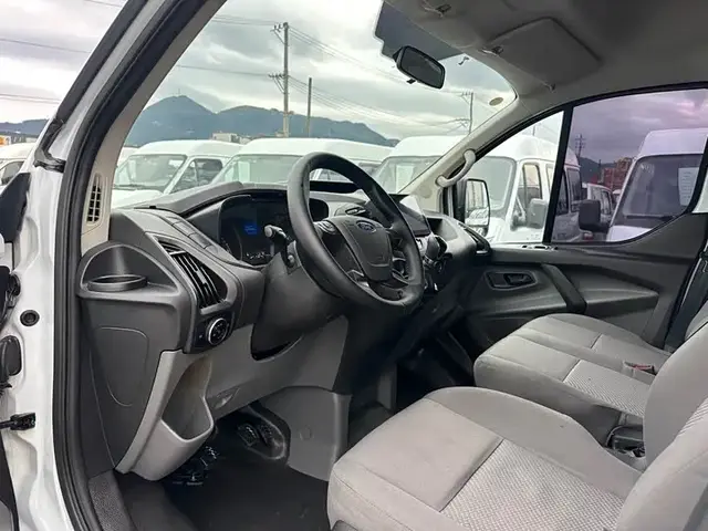 FORD TRANSIT 2023