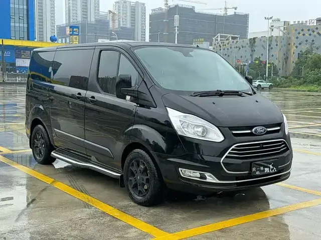FORD TOURNEO 2022