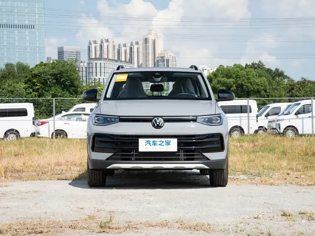 VOLKSWAGEN THARU 2026
