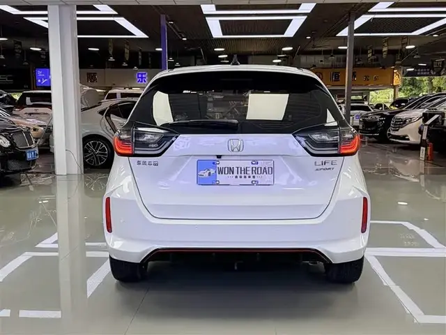 HONDA LIFE 2022