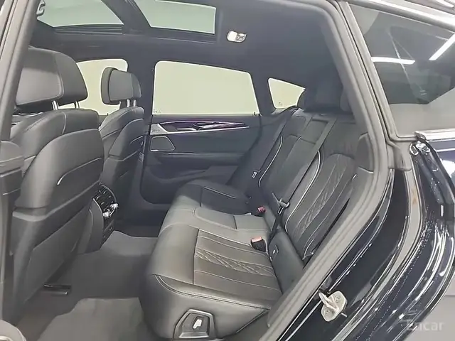 BMW 6 SERIES GT 2023