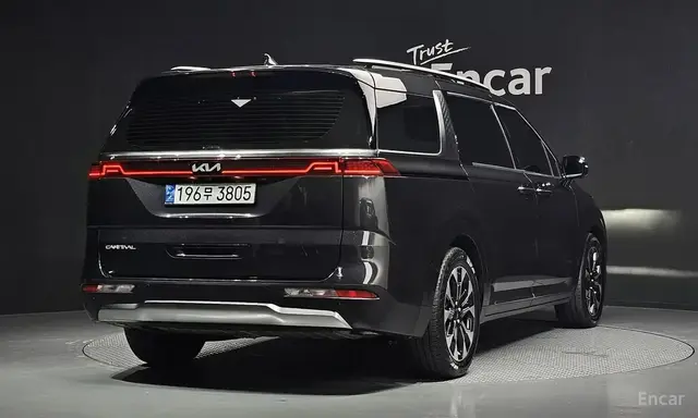 KIA CARNIVAL SIGNATURE 2023