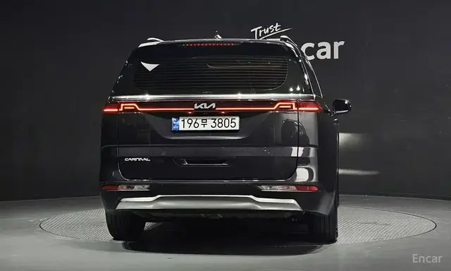KIA CARNIVAL SIGNATURE 2023