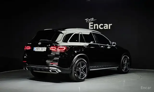 MERCEDES-BENZ GLC 2022