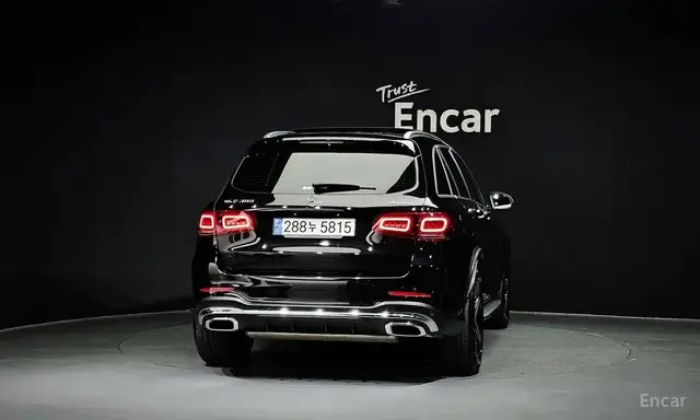 MERCEDES-BENZ GLC 2022