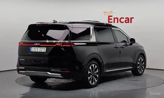 KIA CARNIVAL SIGNATURE 2023