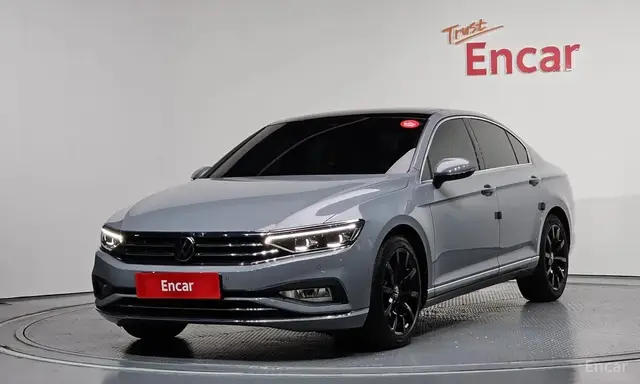 VOLKSWAGEN PASSAT GT 2022