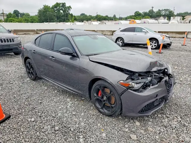 ALFA ROMEO GIULIA 2022