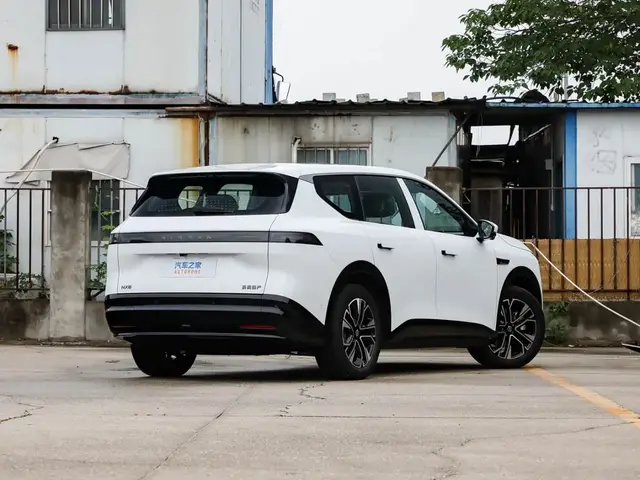 NISSAN NX-8 2026