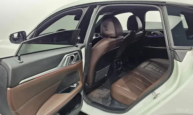 BMW 4 SERIES G22 2023