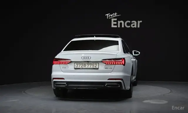 AUDI A6 2022
